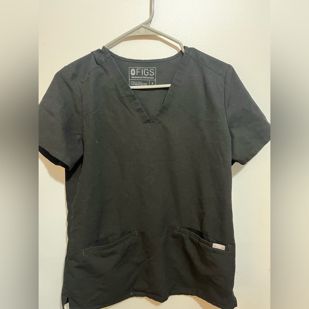 Figs Black Scrub Top